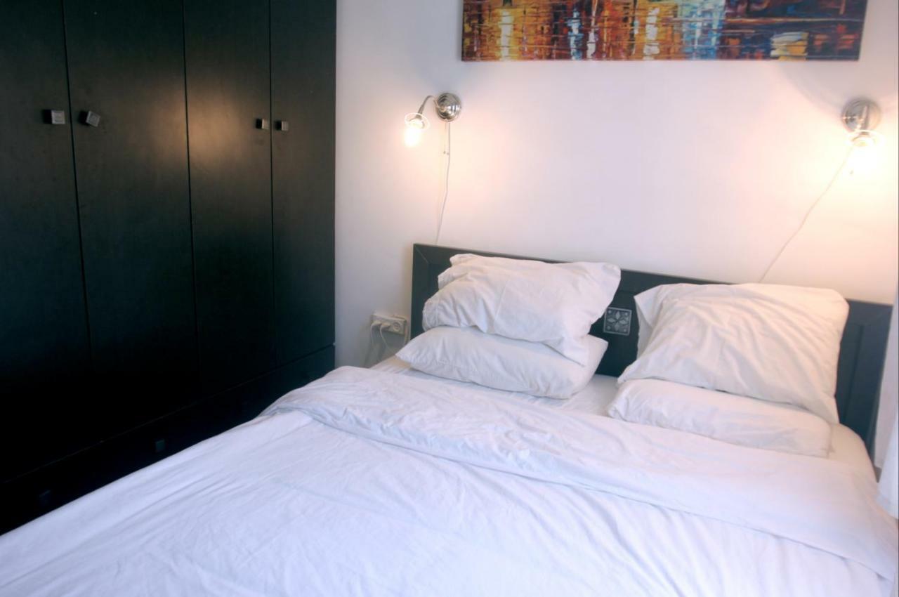 Central Apartment With Shelter Room -1 Bedroom & Living Room And Balcony Tel Aviv Eksteriør bilde